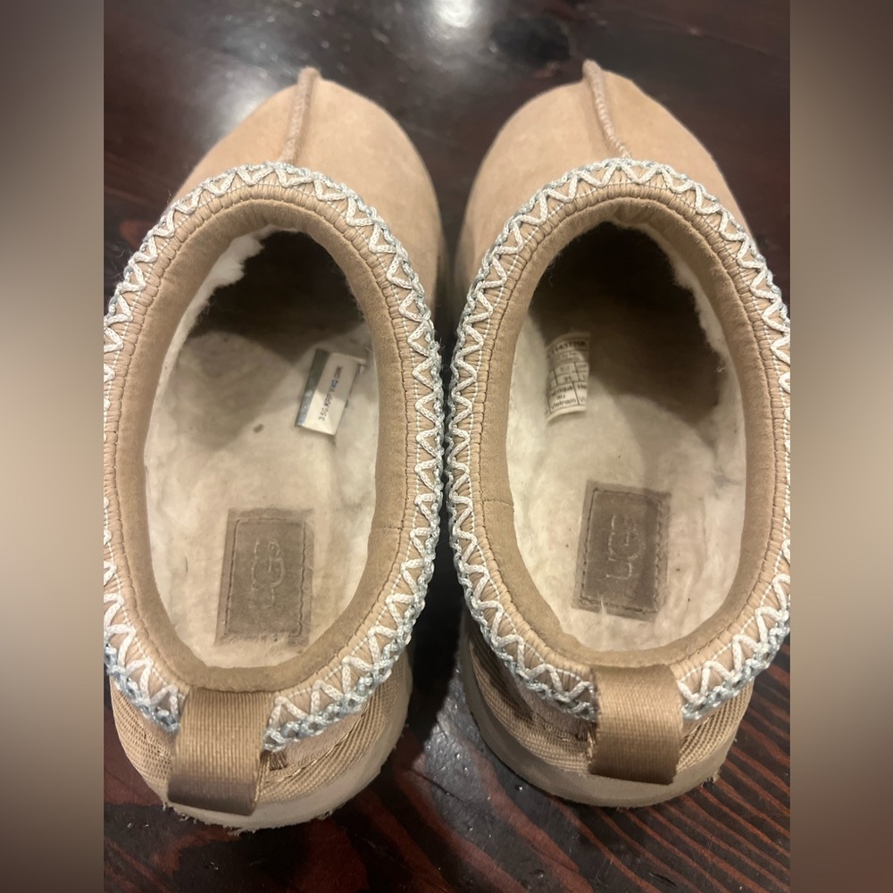 UGG Taz Girls Kids Tan With Teal Suede Slippers Size 13 EUC - Picture 6 of 7